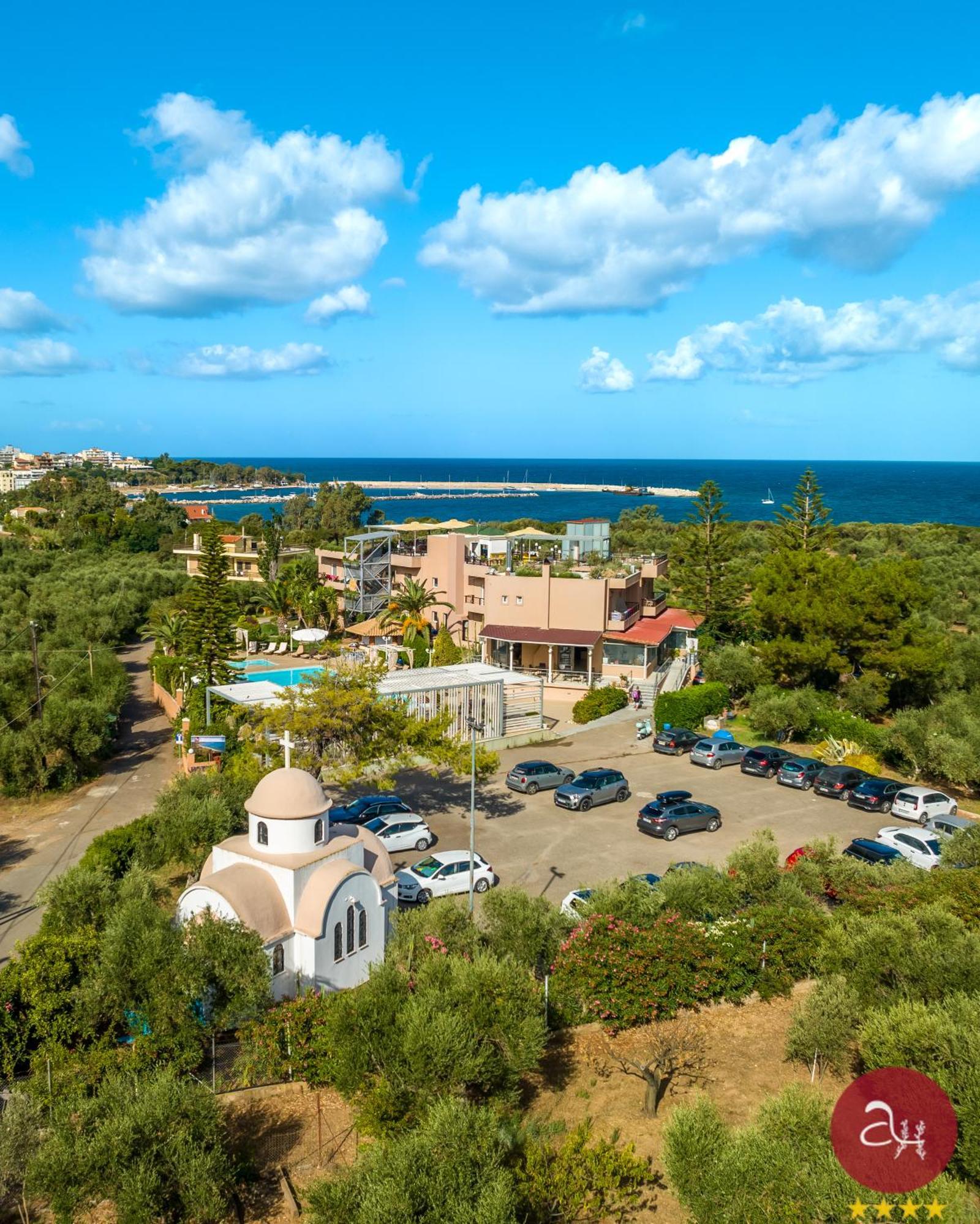 Apollo Resort Art Hotel Kyparissia Exterior photo